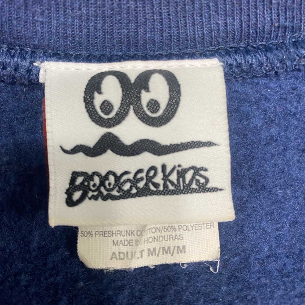 UNISEX CREWNECK - Picture 3 of 3